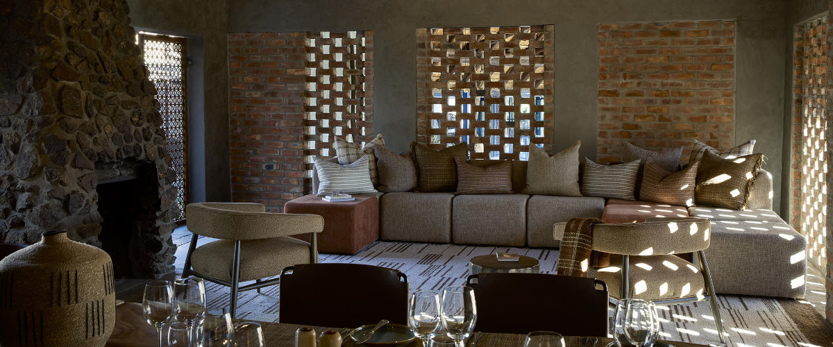 Arathusae Private Lounge Dining Space_1