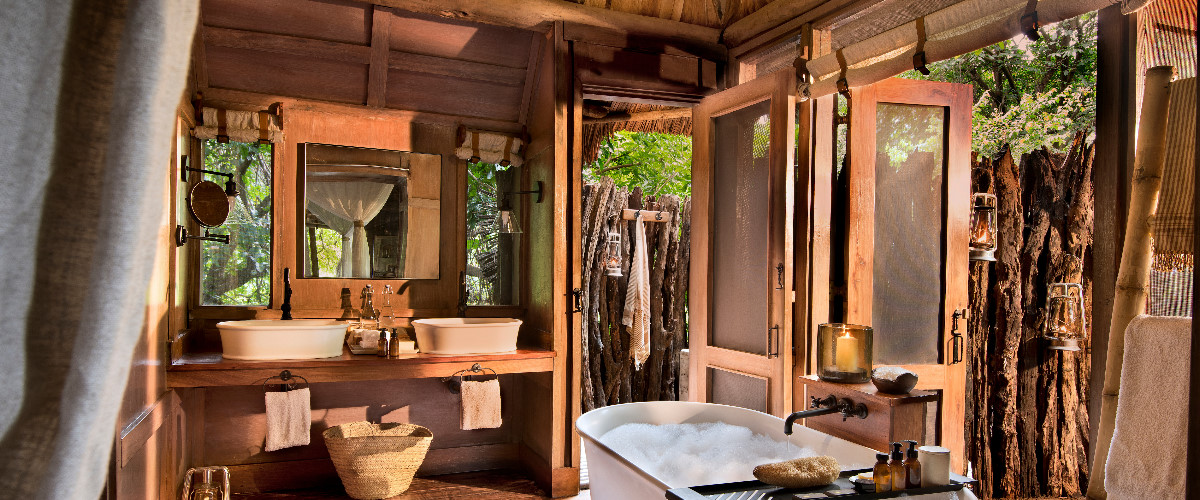 Lake Manyara en-suite bathroom