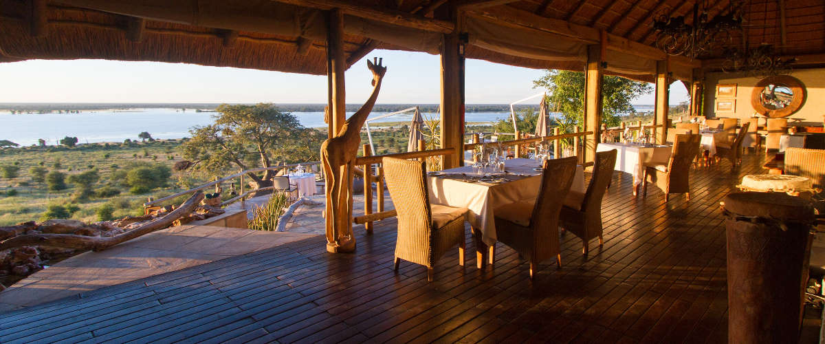 Ngoma Safari Lodge dining