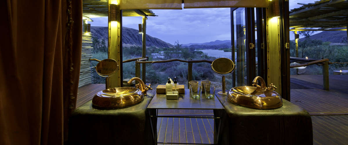 Serra Cafema_double vanity