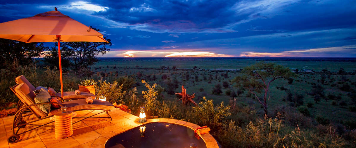 b Ng room8_poolnight