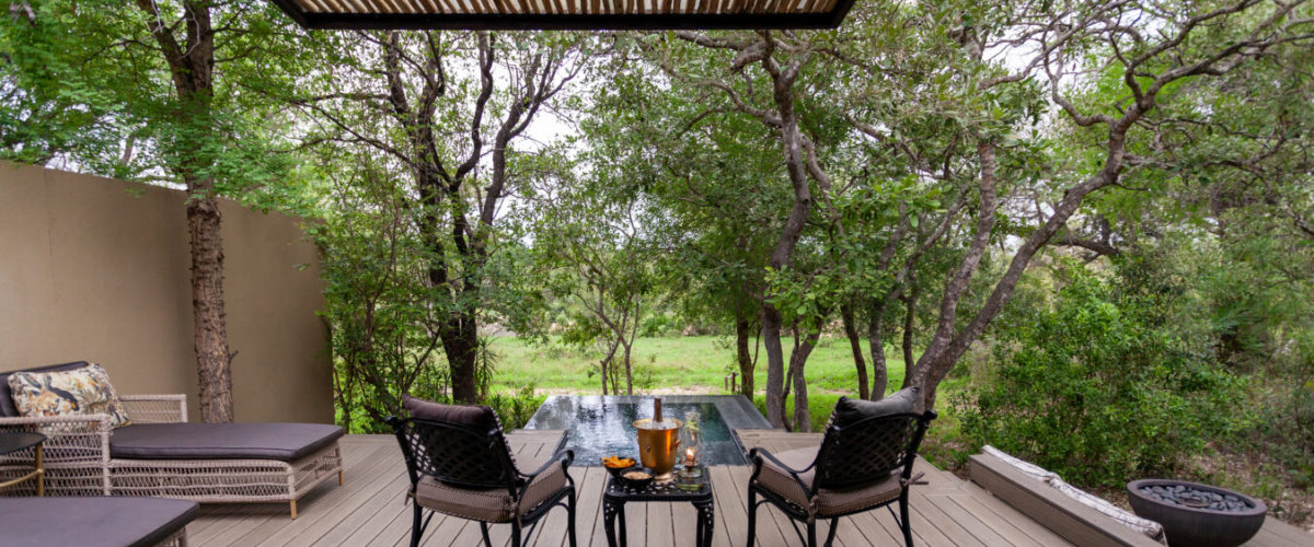 kings-camp -luxury-suite deck